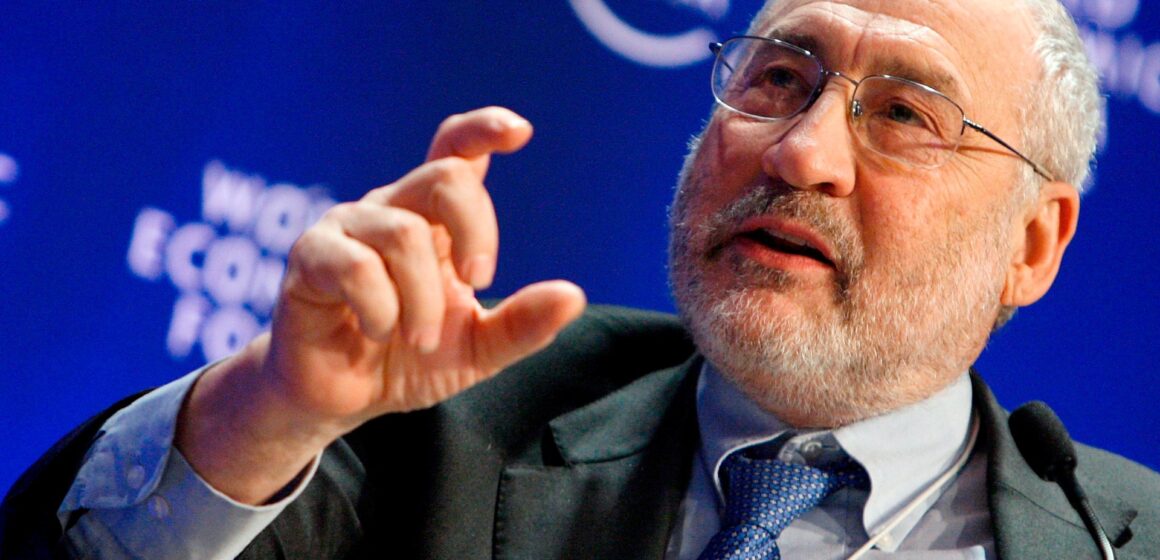 16 Nobelprisbelönta ekonomer varnar Trump för att "återuppta" inflationen

