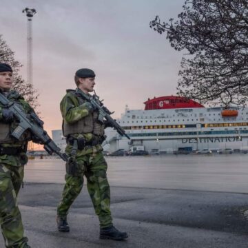 Eftersom Rysslands skuggflotta hotar Sverige, så här kan EU hjälpa till
