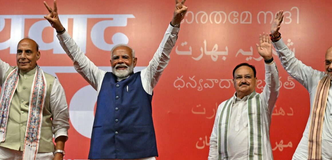 Indiens Modi uppmanade att sätta en "ambitiös" ekonomisk agenda efter en ödmjukelse i opinionsundersökningen

