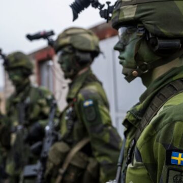 Europa ser Sveriges värnpliktsmodell för att lösa truppbristen
