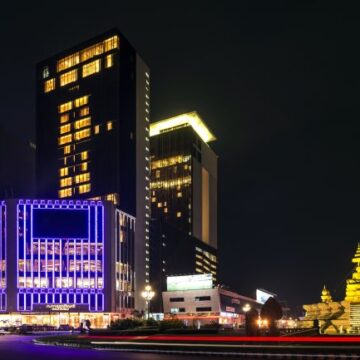 Cambodia Frees Jailed Unionist Who Led NagaWorld Casino Strikes