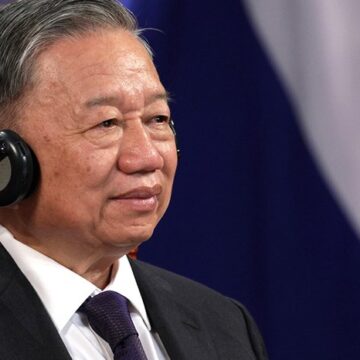 Relationerna mellan USA och Vietnam förblir isolerade från politiska förändringar

