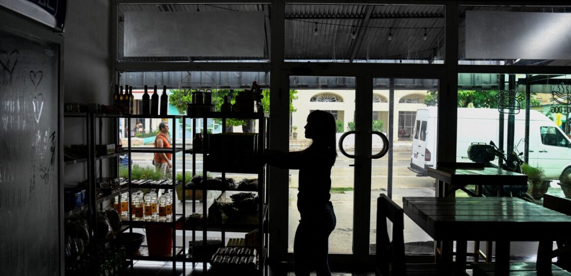 Kuba tvingades "förlama ekonomin" mitt i en desperat energikris

