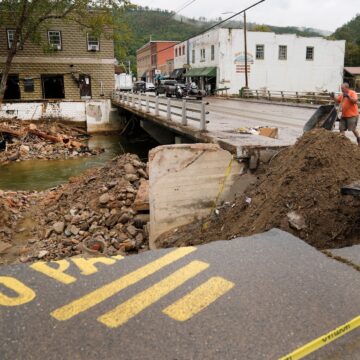 Skador från orkanen Helene uppskattas till 53 miljarder dollar, när USA:s biståndslagstiftning godkänns

