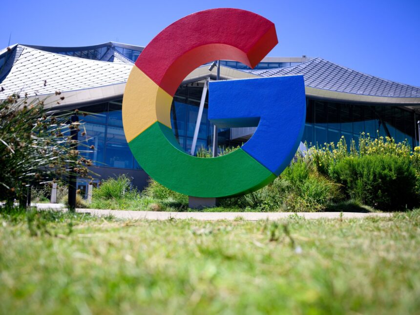 Amerikanska teknikaktier skickar Nasdaq till rekordhöga nivåer, eftersom Alphabet slår Amerikanska teknikaktier skickar Nasdaq till rekordhöga nivåer, eftersom Alphabet slår prognoserna