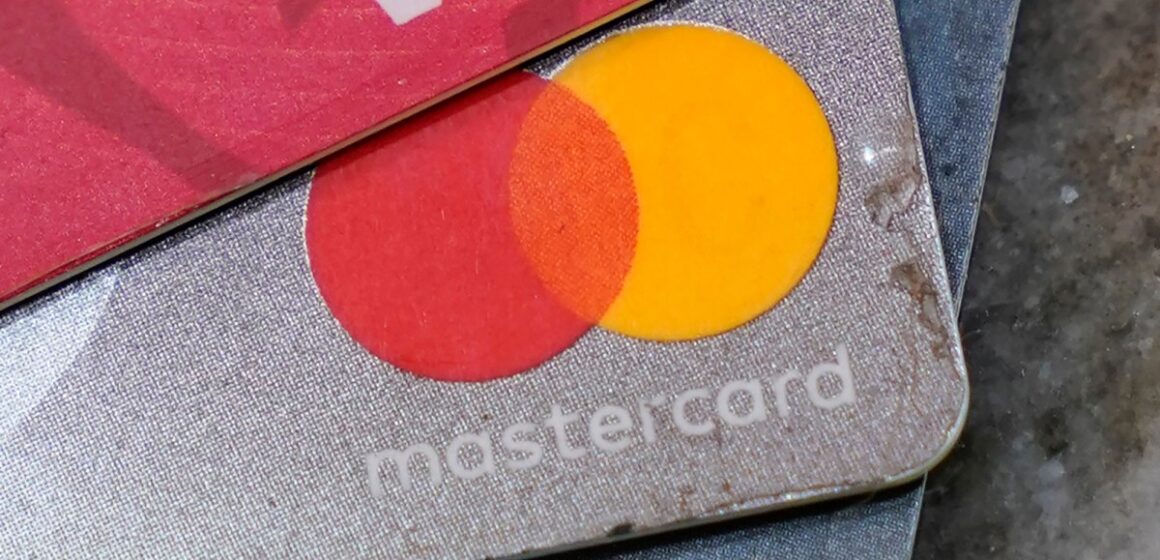 Australien tillkännager planer på att förbjuda betalkortsavgifter

