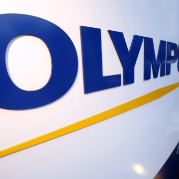 Olympus vd avgår på grund av påstådda köp av illegala droger

