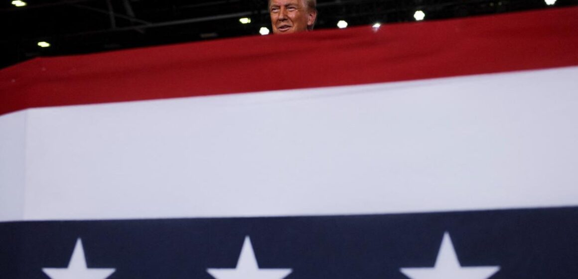 Vad Trump och den amerikanska högern ser i utländska autokrater
