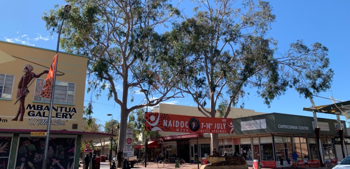 I Australiens vildmark hindrar ungdomskriminalitet ansträngningarna att få turismen på rätt spår

