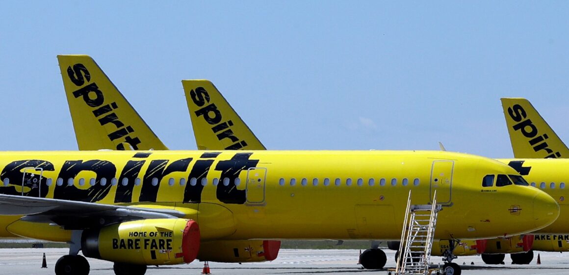Den amerikanska pionjären Spirit Airlines utan krusiduller ansöker om konkursskydd

