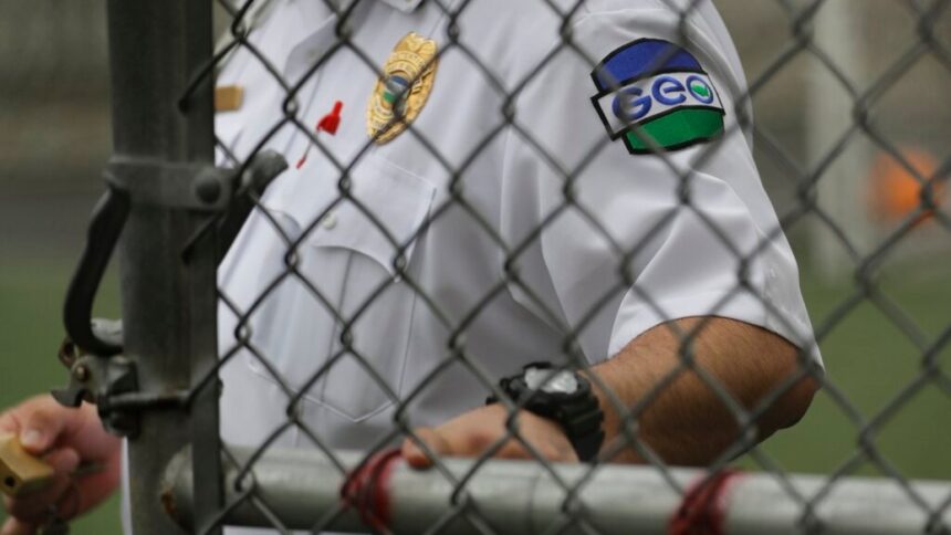 Privata entreprenörer i USA blickar oväntat av Trumps strävan att deportera migranter

