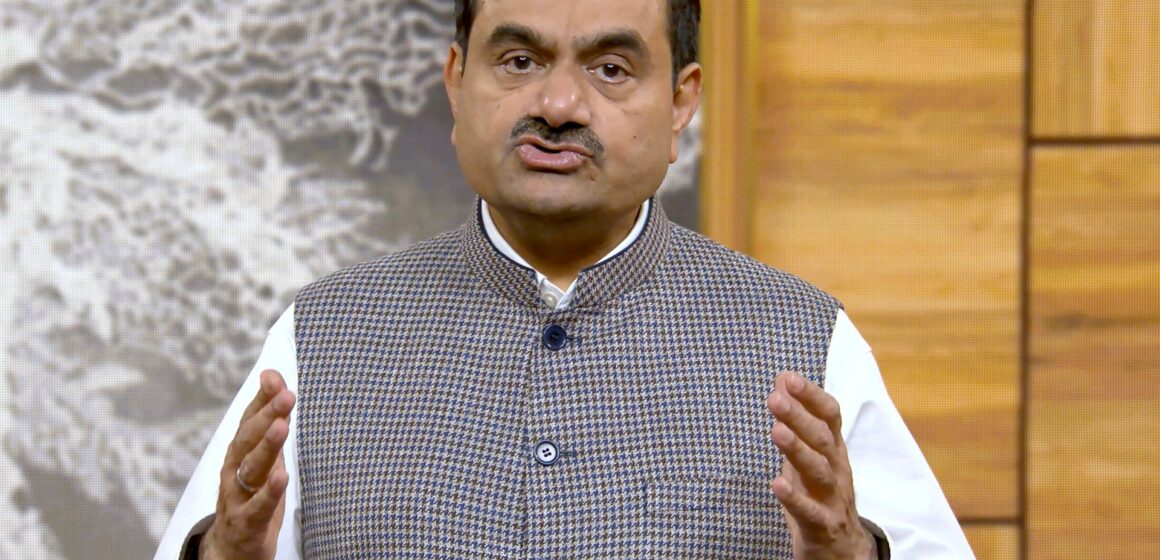 Det indiska konglomeratets ordförande Gautam Adani åtalas i USA

