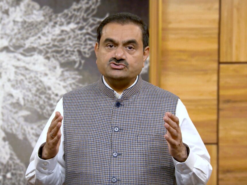 Det indiska konglomeratets ordförande Gautam Adani åtalas i USA

