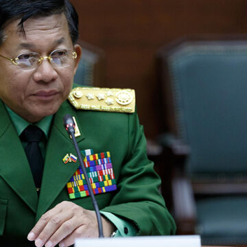 cc Vadim Savitsky, mil.ru; Min Aung Hlaing, https://commons.wikimedia.org/wiki/File:Min_Aung_Hlaing_in_June_2017.jpg