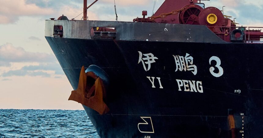 Stockholm uppmanar kinesiskt fartyg som misstänks för sabotage att återvända till svenska vatten
