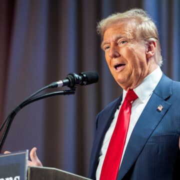 Trump lovar 25 % tull på Mexiko och Kanada, extra 10 % tull på Kina

