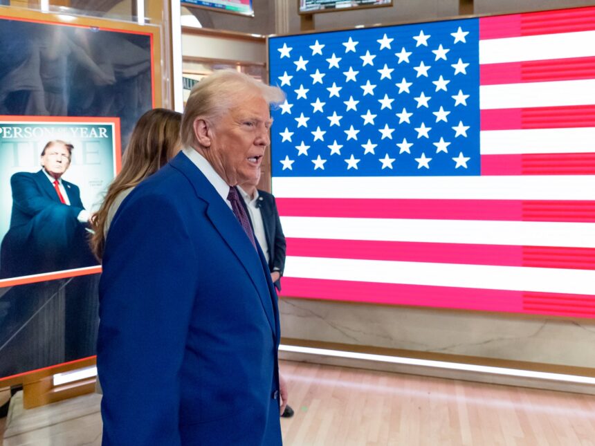 Trump stöder hamnarbetare i kampen om automatisering

