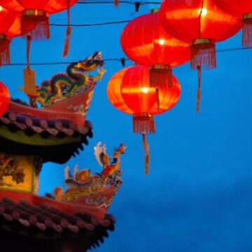 Hur människor ringer under ormens år i Kina och därefter How People Are Ringing in the Year of the Snake in China and Beyond