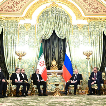 Ryssland-Iran Strategic Partnership: Geopolitical and Economic Implications Russian-Iranian talks. Photo: Sergei Bobylev, / cc kremlin.ru, modified, http://en.kremlin.ru/events/president/news/76125