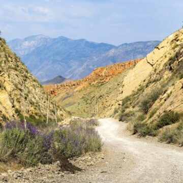 Hopp och rädsla på Kirgizyz-Tajik-gränsen Hope and Fear on the Kyrgyz-Tajik Border