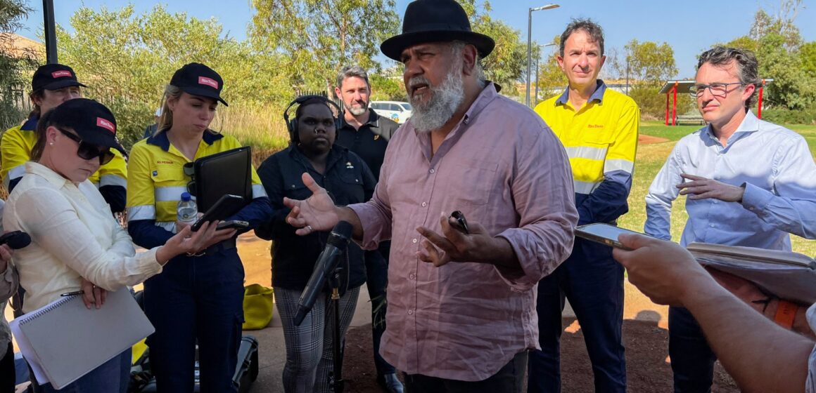 Aboriginal Group söker 1,1 miljarder dollar i skadestånd över Australien gruvprojekt

