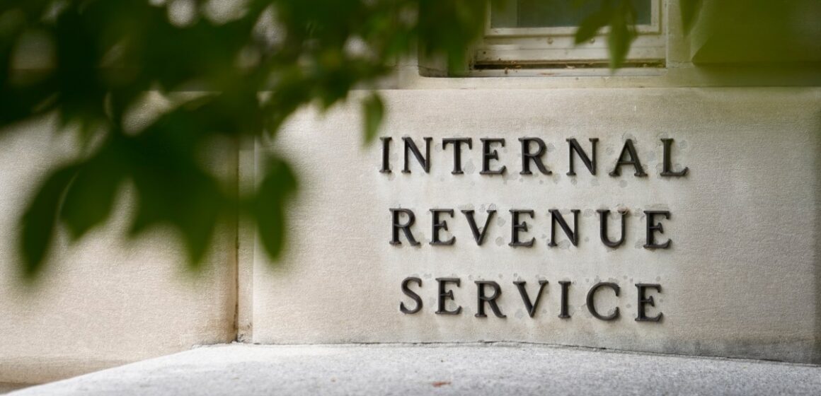 Elon Musks Doge söker tillgång till amerikanska skattebetalarnas uppgifter och leder till integritets rädsla

