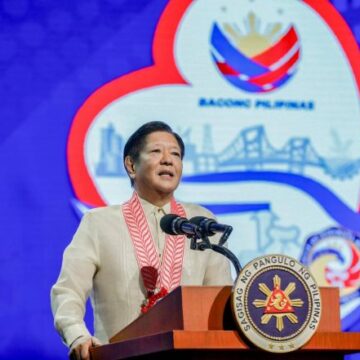 Kampanjen börjar i valet i det filippinska valet i halvtiden Campaigning Begins in Philippine Mid-term Election Amid Impeachment Drama