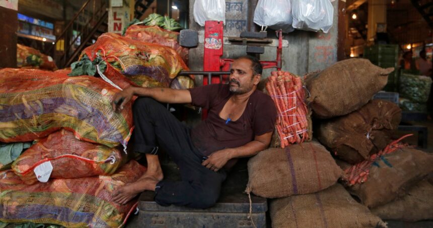 Trumps tullar presenterar ny huvudvärk för Indiens långsammare ekonomi

