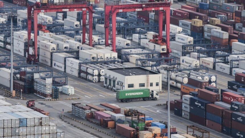 China Pantges "motåtgärder" efter Trump tillkännagav nya 10% tulltaxa

