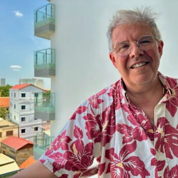 Att göra "byte", en film om kambodjanska brott och inlösen Making ‘Loot,’ a Film About Cambodian Crimes and Redemption