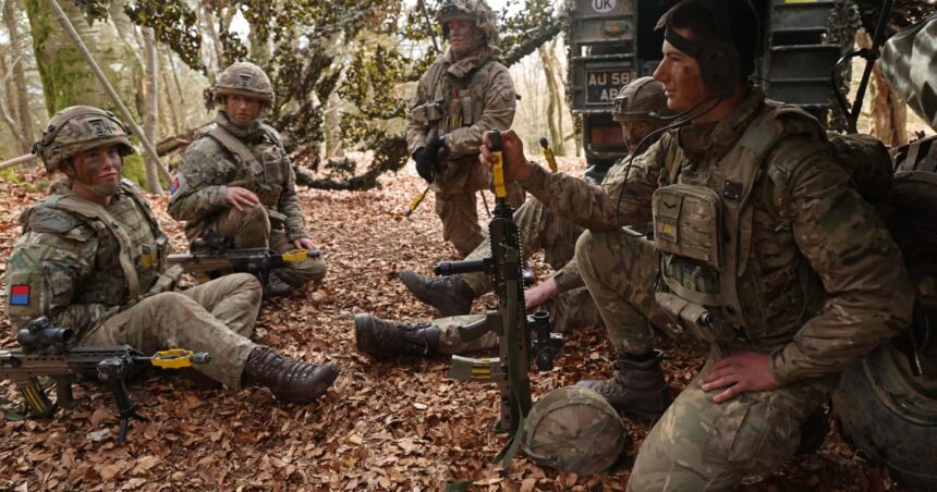 Storbritannien anslöt sig till europeiska tjänstemän vid Secret Dinner för att plotta radikala återuppbyggnadsfonder
