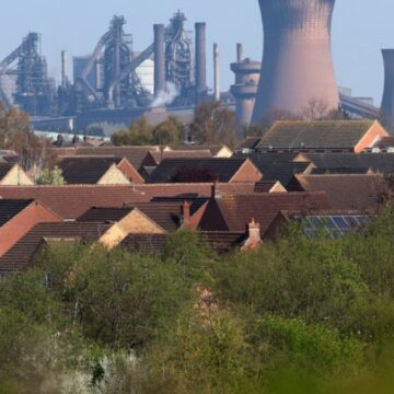 Storbritannien går in för att rädda brittiskt stål som nationalisering vävstolar

