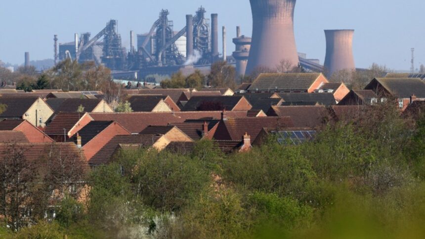 Storbritannien går in för att rädda brittiskt stål som nationalisering vävstolar

