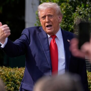 Trump touts "framsteg" i Japan handelssamtal, eftersom osäkerhet roils aktier

