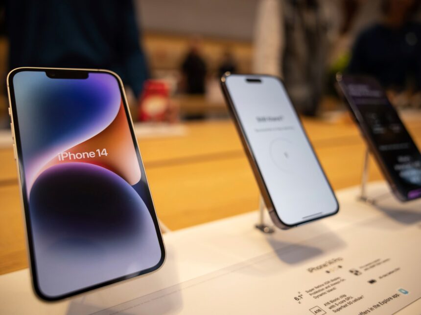 Trump undantar smartphones, datorer från 'ömsesidiga' tullar

