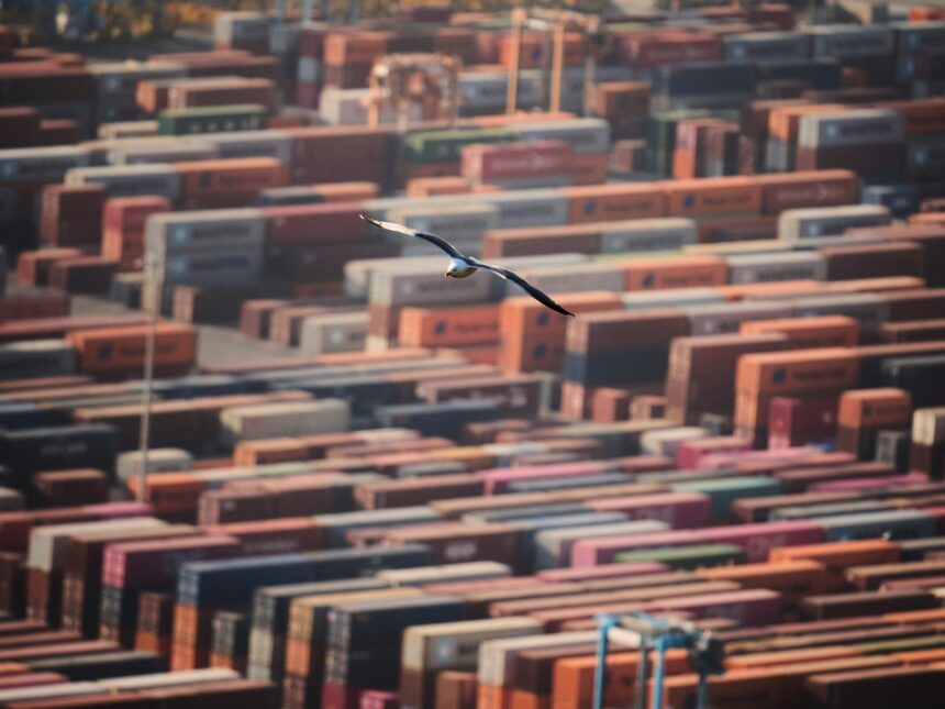 Vad man ska titta på när Trumps "ömsesidiga" tullar sparkar in

