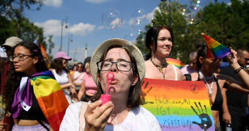 EU -länder uppmanar nedbrytning av Ungern över Pride Ban
