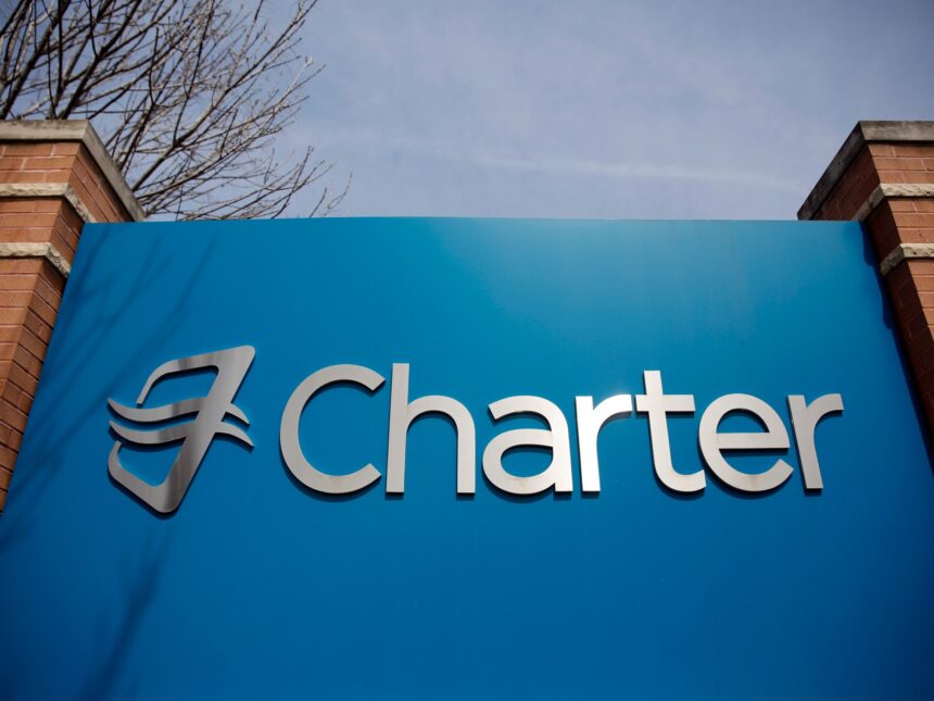 Charterkommunikation för att köpa rival Cox för $ 21,9 miljarder

