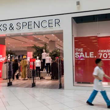 Den brittiska återförsäljaren M&S sätter Cyberattack -kostnaden till 400 miljoner Den brittiska återförsäljaren M&S sätter Cyberattack -kostnaden till 400 miljoner dollar när störningar fortsätter