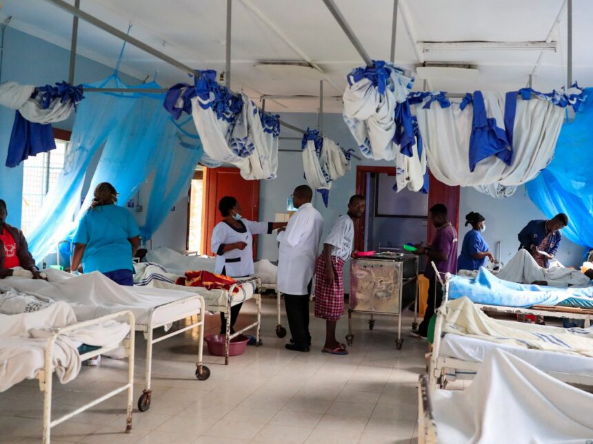 Offentliga arbetare i Afrika ser att lönerna sjunker med upp till 50% på fem år: Undersökning

