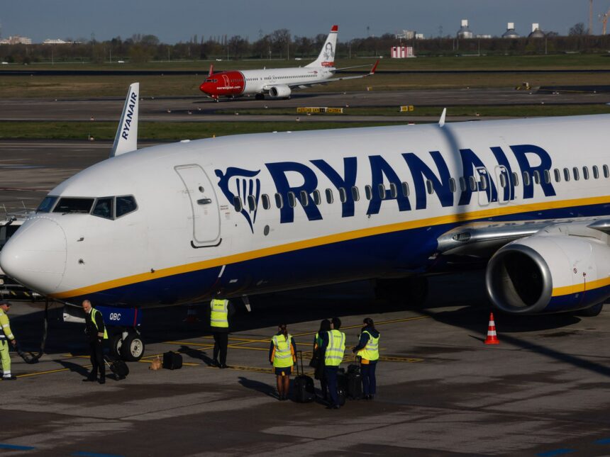 Ryanair hotar att avbryta Boeing Aircraft Order mitt i tullar: Rapport

