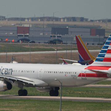 American Airlines återställer prognosen bland ekonomisk osäkerhet

