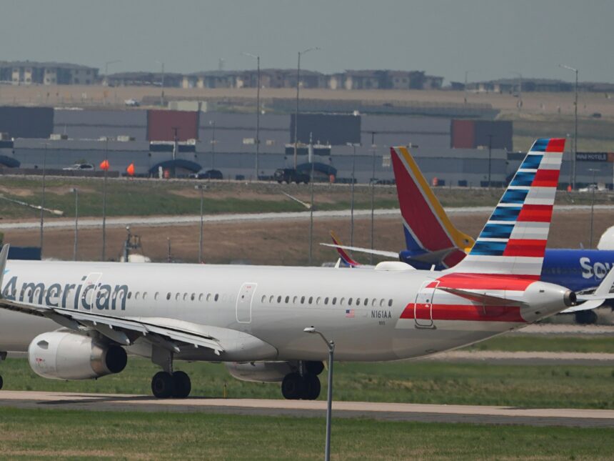 American Airlines återställer prognosen bland ekonomisk osäkerhet

