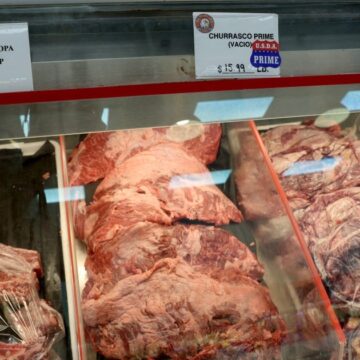 Australien lyfter oss nötköttbegränsningar som slängs av Trump

