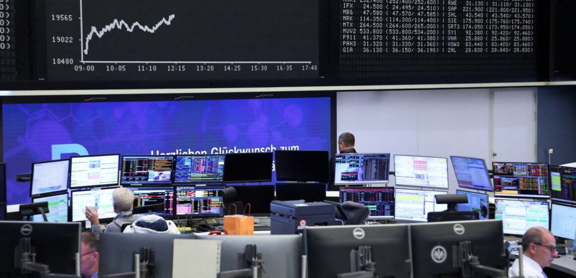 Europas aktiemarknader sjunker mitt i Trumps tullhot mot EU, Mexiko

