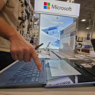 Microsoft blir det andra företaget för att överträffa 4 biljoner dollar i marknadsvärde

