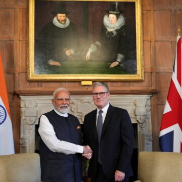 Storbritannien och Indien undertecknar frihandelsavtal under Modi -besök

