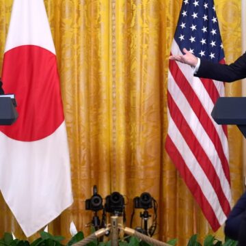 Trump tillkännager "massiva" handelsavtal med Japan

