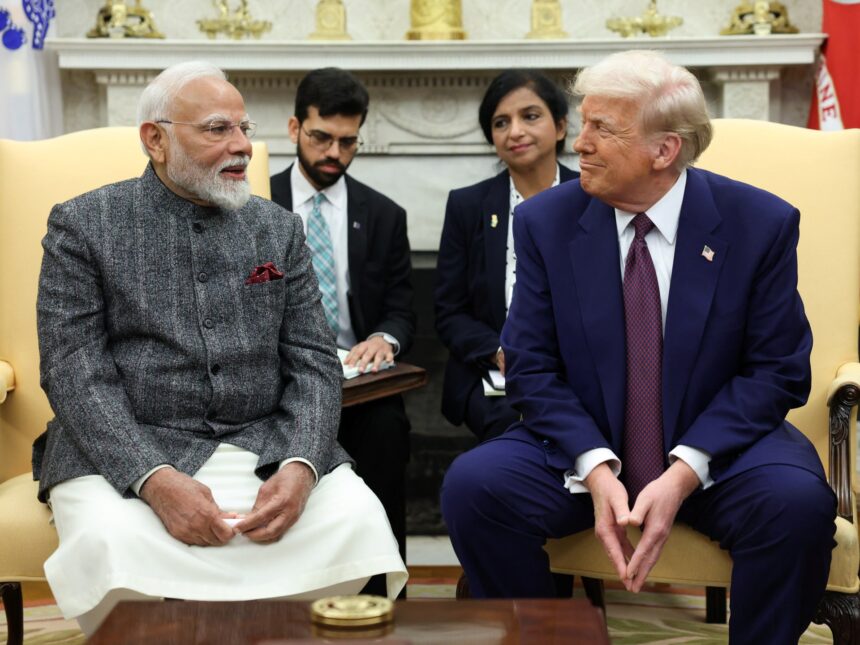 Trump träffar Indien med 25% tull, extra "straff" för ryska oljeköp

