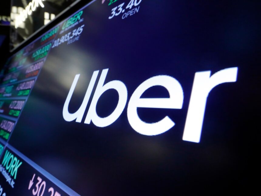 Uber investerar i 300 miljoner dollar i EV -tillverkaren Lucid mitt i Robotaxi -affären

